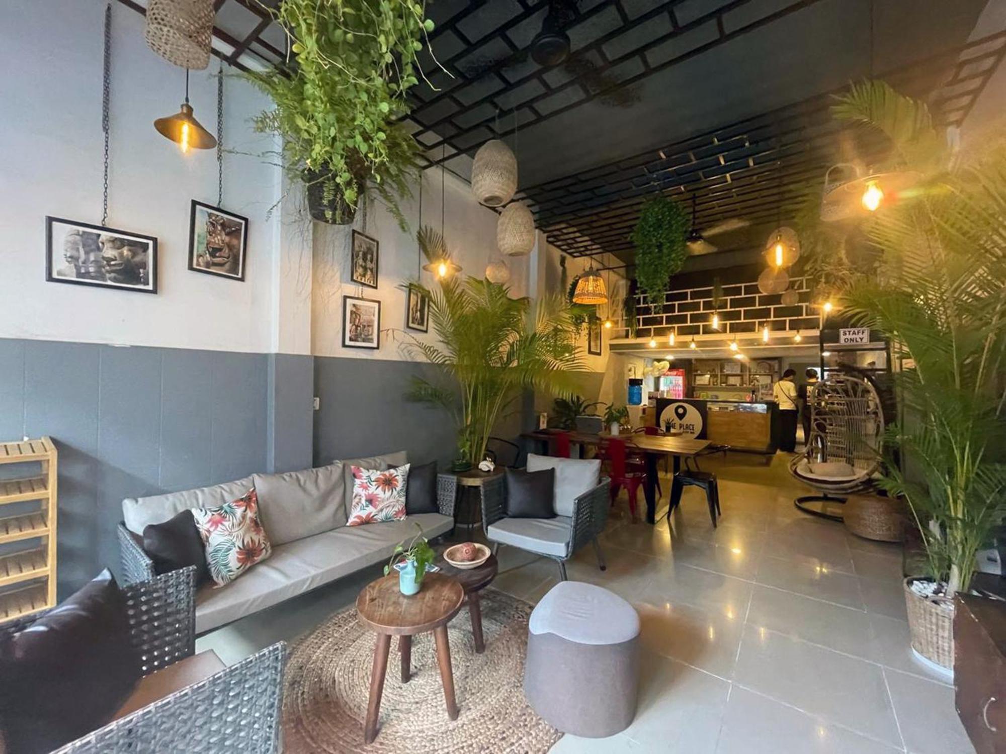 The Place Hostel Battambang Luaran gambar